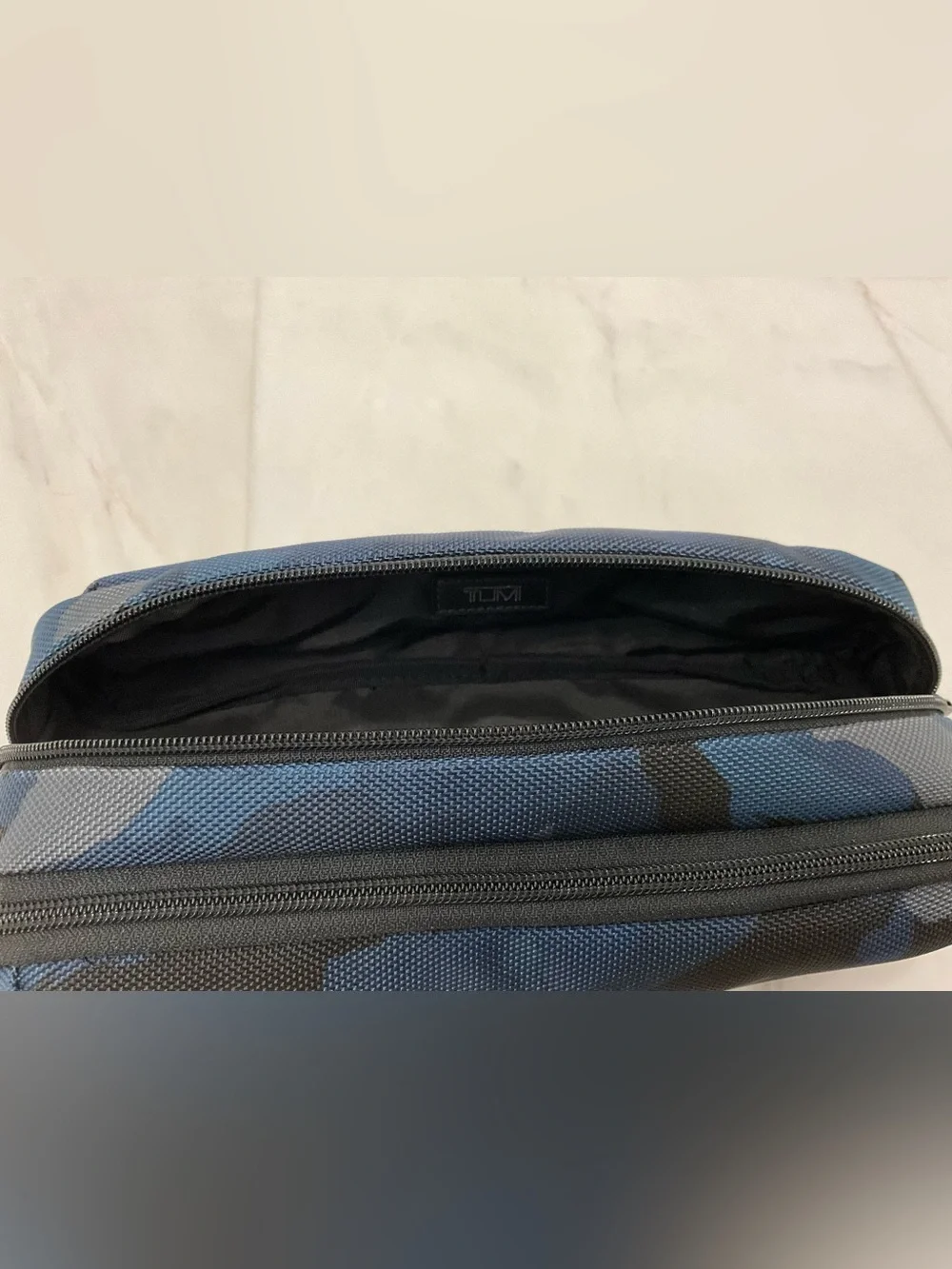 NWT TUMI DOUBLE Zippered Ballistic Nylon Pencil Case Cord Pouch - BLUE CAMO